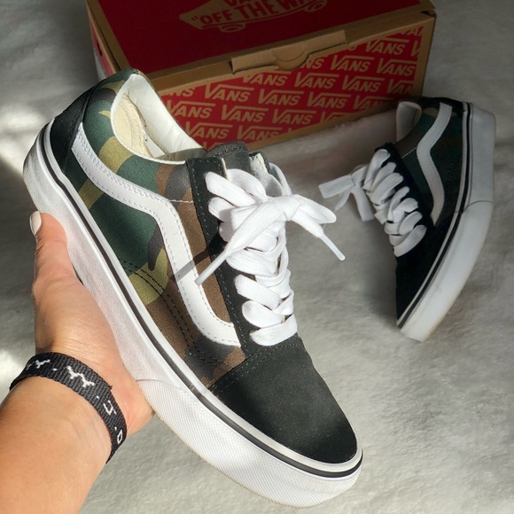vans old skool camo skate shoe